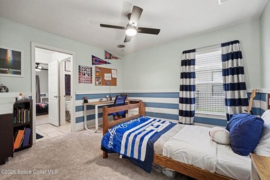 Welcome to this exceptional 4-bedroom, 3.5-bathroom - photo 20