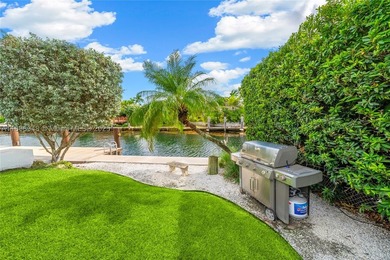 Miami Shores luxury waterfront home with 100-ft of protected - photo 23