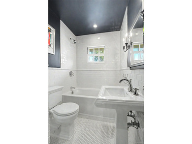 Experience the pinnacle of Gold Coast living at The Point at - photo 35