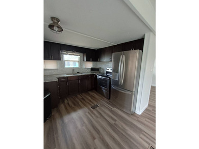 2 Beds 2 Baths - House 4000 24th St N, St Petersburg, FL - photo 7