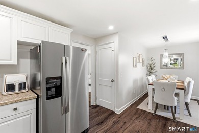 Updated Home in Prime Norwalk Location! This beautifully - photo 11