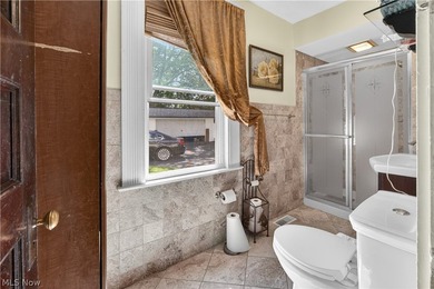 Welcome to this spacious 4-bedroom, 2-bath colonial offering - photo 11