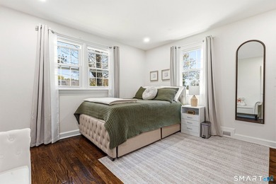 Updated Home in Prime Norwalk Location! This beautifully - photo 13