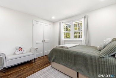 Updated Home in Prime Norwalk Location! This beautifully - photo 14