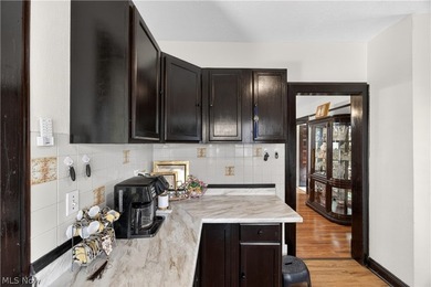 Welcome to this spacious 4-bedroom, 2-bath colonial offering - photo 17