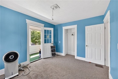 Welcome to this spacious 4-bedroom, 2-bath colonial offering - photo 24