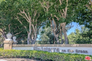 Live on the 8th Hole Fully Remodeled Luxury Condo Golf Course - photo 25