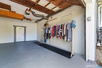 Updated Home in Prime Norwalk Location! This beautifully - photo 25