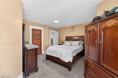 Welcome to this spacious 4-bedroom, 2-bath colonial offering - photo 27