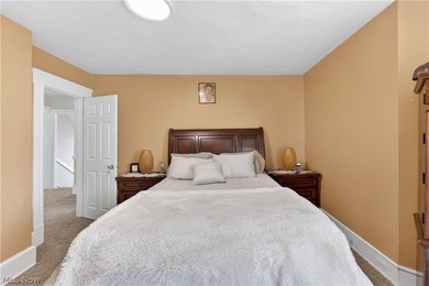 Welcome to this spacious 4-bedroom, 2-bath colonial offering - photo 28