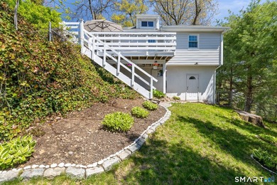 Updated Home in Prime Norwalk Location! This beautifully - photo 29