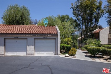 Live on the 8th Hole Fully Remodeled Luxury Condo Golf Course - photo 30