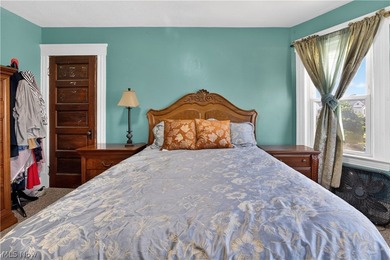 Welcome to this spacious 4-bedroom, 2-bath colonial offering - photo 31