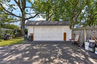 Welcome to this spacious 4-bedroom, 2-bath colonial offering - photo 50