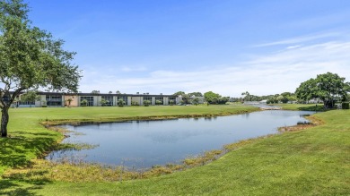Lake Condo For Sale in Delray Beach, Florida