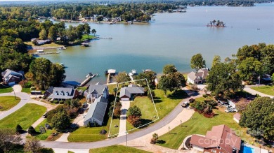 Lake Norman Home Sale Pending in Denver North Carolina