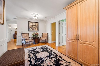 Experience ultra-luxurious living in one of New York's most - photo 25