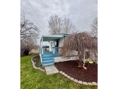 MLS# 289507 Welcome home to this beautifully maintained 1991