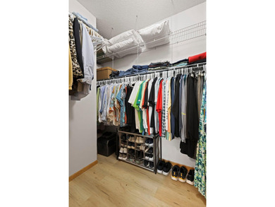 Welcome to easy, single-level living in this beautifully updated - photo 15