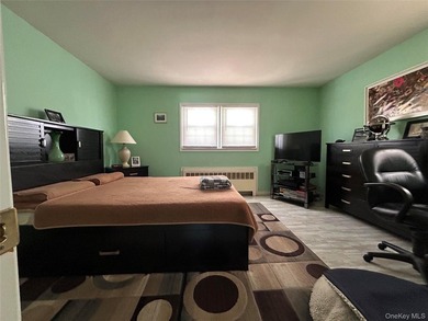 Beautifully maintained custom built expanded ranch with 2 car - photo 17
