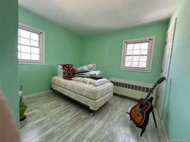 Beautifully maintained custom built expanded ranch with 2 car - photo 19