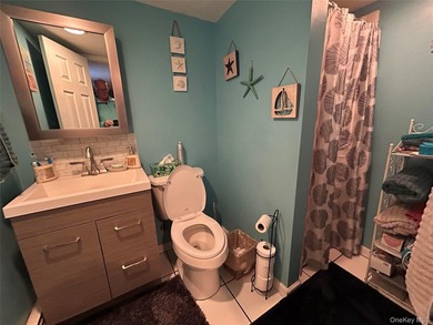 Beautifully maintained custom built expanded ranch with 2 car - photo 23