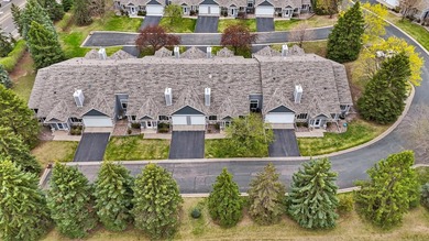 Welcome to easy, single-level living in this beautifully updated - photo 23