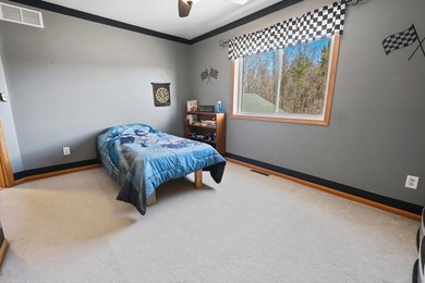 Private 10-acre country property featuring a 4 bed, 4 bath home - photo 32