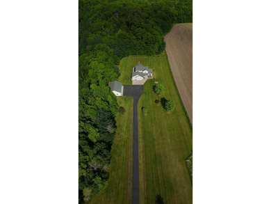 Private 10-acre country property featuring a 4 bed, 4 bath home - photo 42