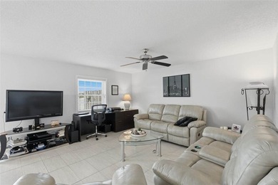 INVESTMENT OPPROTUNITY!!(This unit comes with a renter already - photo 9