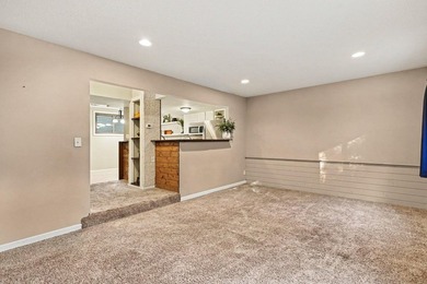 Welcome to this beautifully maintained end-unit townhome in a - photo 9