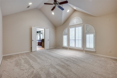 Custom, one-story, 5 bed, 3bath home on an acre of wooded land - photo 15
