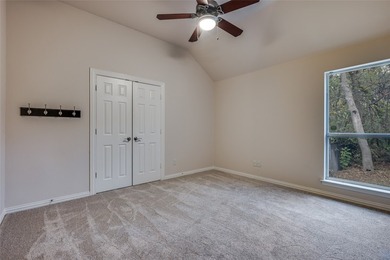 Custom, one-story, 5 bed, 3bath home on an acre of wooded land - photo 23