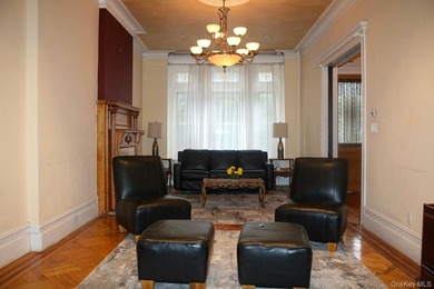 Welcome to this charming attached single-family, three-story - photo 4
