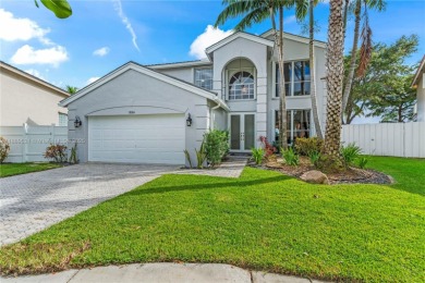 (private lake, pond, creek) Home For Sale in Miramar Florida