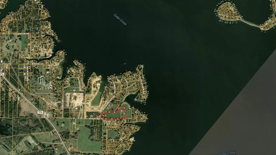 Opportunities of this scale on Cedar Creek Lake are increasingly - photo 3