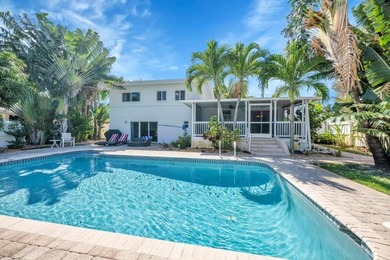 Coastal Gem with 70 Ft of Water Frontage. Remodeled single - photo 3