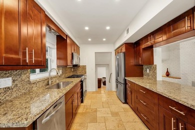 Coastal Gem with 70 Ft of Water Frontage. Remodeled single - photo 10