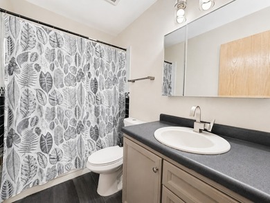 Private, move-in-ready end unit with a smart, easy-living layout - photo 15