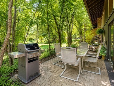 Private, move-in-ready end unit with a smart, easy-living layout - photo 18