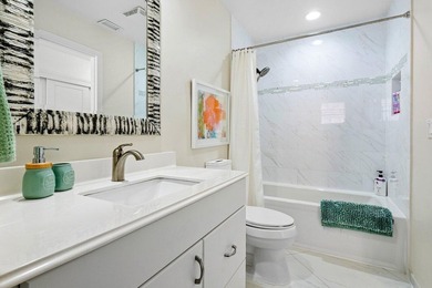 New roof 2026! Beautifully updated 1-bedroom, 1.5-bath townhouse - photo 22
