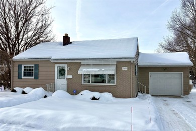 Lake Erie Home Sale Pending in Erie Pennsylvania