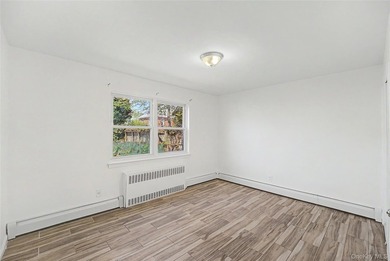 Prime investment opportunity near Flushing! Just a 6-minute walk - photo 9