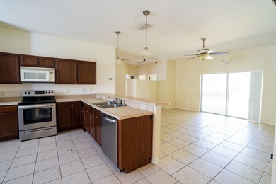 Lake Harris Home For Sale in Leesburg Florida