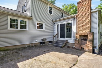 There's nothing like the Classic Irondequoit Colonial, and this - photo 12