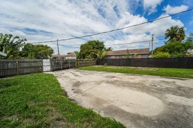 Outstanding Development Opportunity on an Essentially Double Lot - photo 12