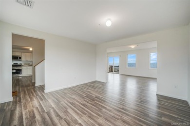 Waterfront Luxury Living | East Patchogue Welcome to an - photo 26