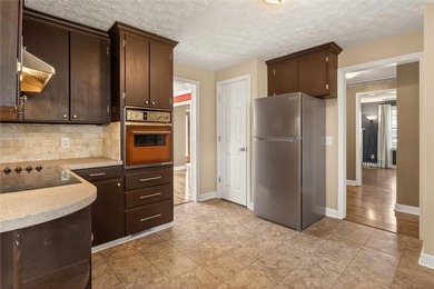 There's nothing like the Classic Irondequoit Colonial, and this - photo 30