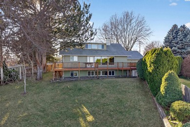 Lake Home For Sale in Kennewick, Washington