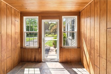 There's nothing like the Classic Irondequoit Colonial, and this - photo 33